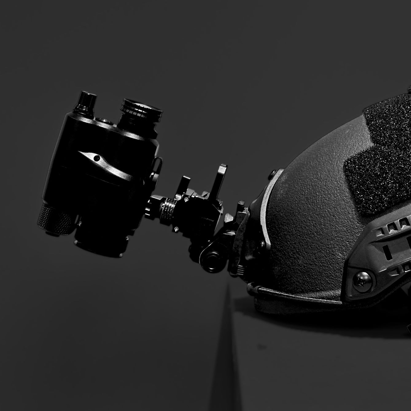IRINYX DT-1 Digital Night Vision Monocular
